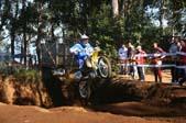 Photo MaitreFou - Auteur : Michael - Mots clés :  moto motocross terre saut vitesse championnat tampon 