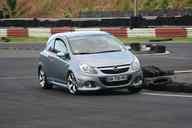 Photo MaitreFou - Auteur : Benjamin - Mots cl&eacute;s :  auto moto roulage tmvr cfg circuit defoulage pilotage gros cube mini soleil 