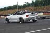 Photo MaitreFou - Auteur : Benjamin - Mots cl&eacute;s :  auto moto roulage tmvr cfg circuit defoulage pilotage gros cube mini soleil 