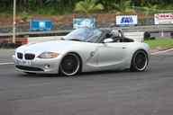 Photo MaitreFou - Auteur : Benjamin - Mots cl&eacute;s :  auto moto roulage tmvr cfg circuit defoulage pilotage gros cube mini soleil 