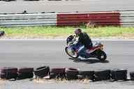 Photo MaitreFou - Auteur : Benjamin - Mots cl&eacute;s :  auto moto roulage tmvr cfg circuit defoulage pilotage gros cube mini soleil 