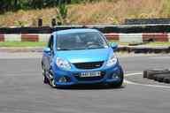 Photo MaitreFou - Auteur : Benjamin - Mots cl&eacute;s :  auto moto roulage tmvr cfg circuit defoulage pilotage gros cube mini soleil 