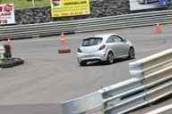 Photo MaitreFou - Auteur : Benjamin - Mots cl&eacute;s :  auto moto roulage tmvr cfg circuit defoulage pilotage gros cube mini soleil 