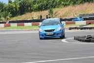 Photo MaitreFou - Auteur : Benjamin - Mots cl&eacute;s :  auto moto roulage tmvr cfg circuit defoulage pilotage gros cube mini soleil 