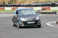 Photo MaitreFou - Auteur : Benjamin - Mots cl&eacute;s :  auto moto roulage tmvr cfg circuit defoulage pilotage gros cube mini soleil 