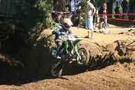 Photo MaitreFou - Auteur : Benjamin - Mots clés :  moto motocross terre saut mini verts championnat terrain petit tampon 