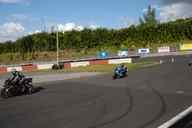 Photo MaitreFou - Auteur : Benjamin, Mathieu et Océanne - Mots clés :  auto moto roulage tmvr cfg circuit defoulage pilotage gros cube soleil 