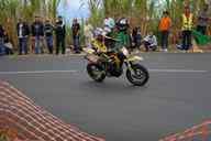 Photo MaitreFou - Auteur : Murielle et Benjamin - Mots clés :  moto course de cote pocket bike trail monobike routiere scooter boites trois bassins quads 