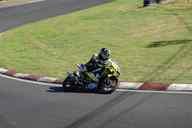 Photo MaitreFou - Auteur : Benjamin - Mots cl&eacute;s :  moto cyclo endurance 24h asphalte piste jamaique saint denis 