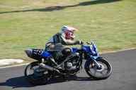 Photo MaitreFou - Auteur : Benjamin - Mots cl&eacute;s :  moto cyclo endurance 24h asphalte piste jamaique saint denis 