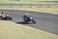 Photo MaitreFou - Auteur : Benjamin - Mots cl&eacute;s :  moto cyclo endurance 24h asphalte piste jamaique saint denis 