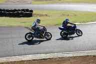 Photo MaitreFou - Auteur : Benjamin - Mots cl&eacute;s :  moto cyclo endurance 24h asphalte piste jamaique saint denis 