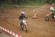 Photo MaitreFou - Auteur : Benjamin - Mots clés :  moto motocross terre saut terrain petit tampon educatifs enfants 