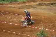 Photo MaitreFou - Auteur : Benjamin - Mots clés :  moto motocross terre saut terrain petit tampon educatifs enfants 