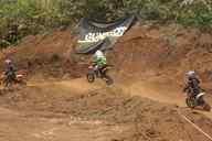 Photo MaitreFou - Auteur : Benjamin - Mots clés :  moto motocross terre saut terrain petit tampon educatifs enfants 