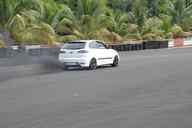 Photo MaitreFou - Auteur : Murielle et Oc&eacute;anne - Mots cl&eacute;s :  auto run olivier moutoussamy essais chronos pousse performances felix guichard pluie soleil journee licencies ouverte 