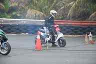 Photo MaitreFou - Auteur : Equipe MaitreFou - Mots clés :  moto run pousse performances circuit felix guichard pluie dragster cyclo ufolep tmvr 
