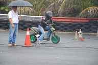 Photo MaitreFou - Auteur : Equipe MaitreFou - Mots clés :  moto run pousse performances circuit felix guichard pluie dragster cyclo ufolep tmvr 