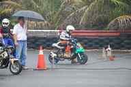 Photo MaitreFou - Auteur : Equipe MaitreFou - Mots clés :  moto run pousse performances circuit felix guichard pluie dragster cyclo ufolep tmvr 