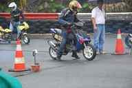 Photo MaitreFou - Auteur : Equipe MaitreFou - Mots clés :  moto run pousse performances circuit felix guichard pluie dragster cyclo ufolep tmvr 