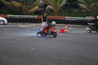 Photo MaitreFou - Auteur : Equipe MaitreFou - Mots clés : moto run libre pousse performances circuit felix guichard