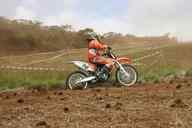 Photo MaitreFou - Auteur : Equipe MaitreFou - Mots clés :  moto motocross terre endurance tampon tsm poussiere 