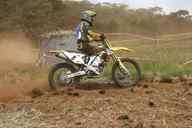 Photo MaitreFou - Auteur : Equipe MaitreFou - Mots clés :  moto motocross terre endurance tampon tsm poussiere 