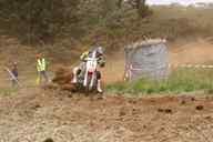 Photo MaitreFou - Auteur : Equipe MaitreFou - Mots clés :  moto motocross terre endurance tampon tsm poussiere 