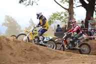 Photo MaitreFou - Auteur : Equipe MaitreFou - Mots clés :  moto motocross ufolep terre saut terrain petit tampon educatifs U3 U2 U1 veteran minimes cadets 85cc 65cc soleil 