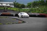 Photo MaitreFou - Auteur : Equipe MaitreFou - Mots cl&eacute;s :  auto run libre pousse performances circuit felix guichard roulage 