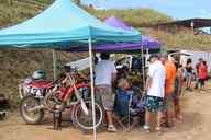 Photo MaitreFou - Auteur : Mathieu et Oceanne - Mots clés :  moto motocross quad FFM terre saut terrain paita nouvelle caledonie 