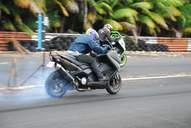Photo MaitreFou - Auteur : MaitreFou - Mots clés :  auto moto cfg circuit run olivier moutoussamy essais libres pousse scooter drag tmax supra 