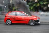 Photo MaitreFou - Auteur : Benjamin - Mots clés :  auto cfg circuit run tc pneu burn and drag pousse 