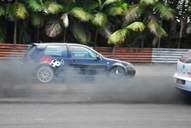 Photo MaitreFou - Auteur : Benjamin - Mots clés :  auto cfg circuit run tc pneu burn and drag pousse 