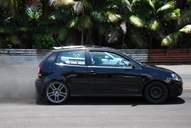 Photo MaitreFou - Auteur : Benjamin - Mots cl&eacute;s :  auto cfg circuit run tc pneu burn and drag pousse 