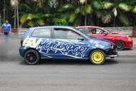 Photo MaitreFou - Auteur : Benjamin - Mots clés :  auto cfg circuit run tc pneu burn and drag pousse 