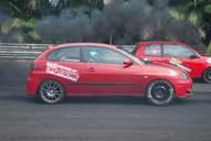 Photo MaitreFou - Auteur : Benjamin - Mots clés :  auto cfg circuit run tc pneu burn and drag pousse 