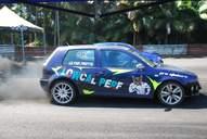 Photo MaitreFou - Auteur : Benjamin - Mots cl&eacute;s :  auto cfg circuit run tc pneu burn and drag pousse 