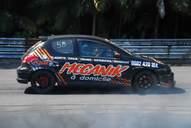 Photo MaitreFou - Auteur : Benjamin - Mots cl&eacute;s :  auto cfg circuit run tc pneu burn and drag pousse 