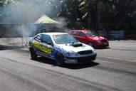 Photo MaitreFou - Auteur : Benjamin - Mots cl&eacute;s :  auto cfg circuit run tc pneu burn and drag pousse 