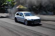 Photo MaitreFou - Auteur : Benjamin - Mots cl&eacute;s :  auto cfg circuit run tc pneu burn and drag pousse 