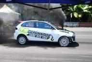 Photo MaitreFou - Auteur : Benjamin - Mots cl&eacute;s :  auto cfg circuit run tc pneu burn and drag pousse 