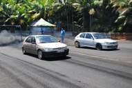Photo MaitreFou - Auteur : Benjamin - Mots cl&eacute;s :  auto cfg circuit run tc pneu burn and drag pousse 
