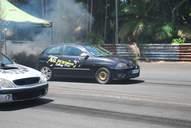 Photo MaitreFou - Auteur : Benjamin - Mots cl&eacute;s :  auto cfg circuit run tc pneu burn and drag pousse 