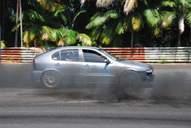 Photo MaitreFou - Auteur : Benjamin - Mots cl&eacute;s :  auto cfg circuit run tc pneu burn and drag pousse 