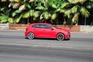Photo MaitreFou - Auteur : Benjamin - Mots cl&eacute;s :  auto cfg circuit run tc pneu burn and drag pousse 