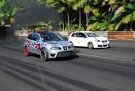 Photo MaitreFou - Auteur : Benjamin - Mots cl&eacute;s :  auto cfg circuit run tc pneu burn and drag pousse 