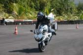 Photo MaitreFou - Auteur : Michael - Mots clés :  felix guichard moto stunt suzuki gsxr1000 