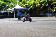 Photo MaitreFou - Auteur : Benja et Mica - Mots clés :  auto moto cfg circuit run olivier moutoussamy essais libres pousse scooter drag tmax 