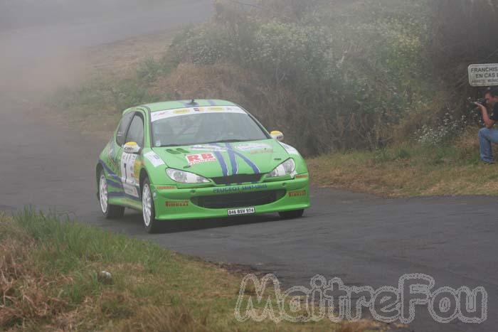 Photo MaitreFou - Auteur : Benjamin & Michael - Mots cl&eacute;s :  auto rallye tampon 1000 km 37eme 